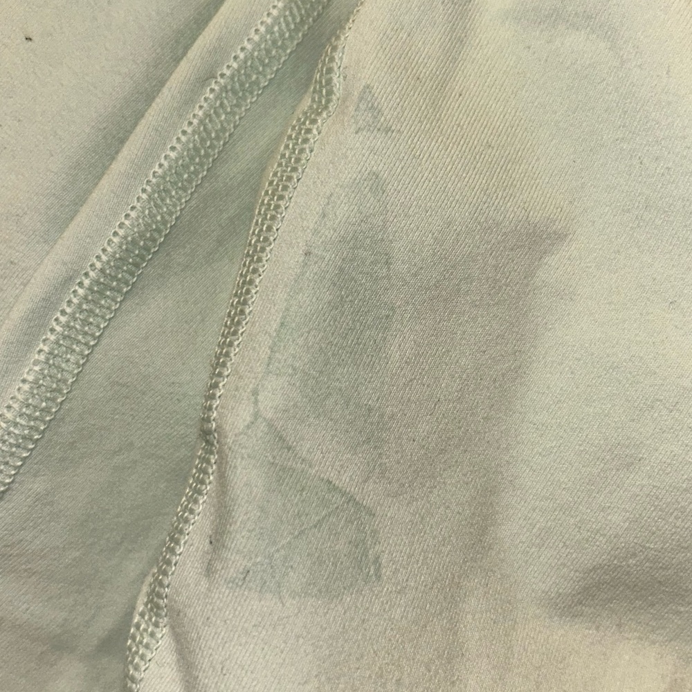 Lululemon sz 6, light mint green leggings - retail $98 - Picture 9 of 9